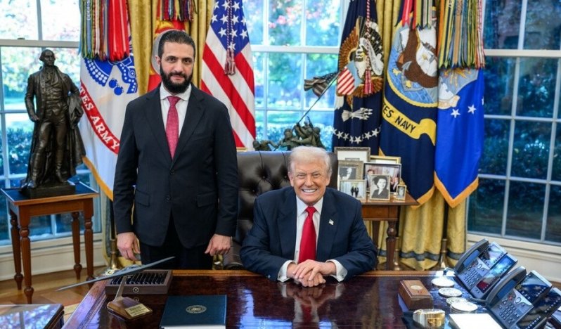 COLANİ BEYAZ SARAY’DA (Mihrac Ural)