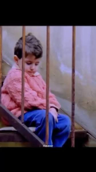 HEYEEE…  ÇAAT… ANNEMMM… (Fikri Günay)