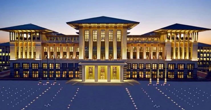 HAZIR OLUN, SARAYA YÜRÜYECEĞİZ! (Muhammed Aybars Akdoğan)